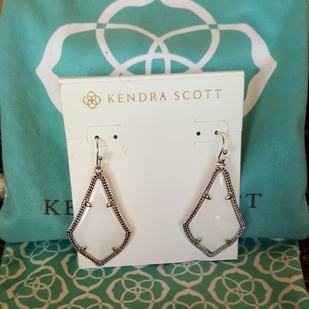 Kendra Scott Alex white Mother of Pearl earrings